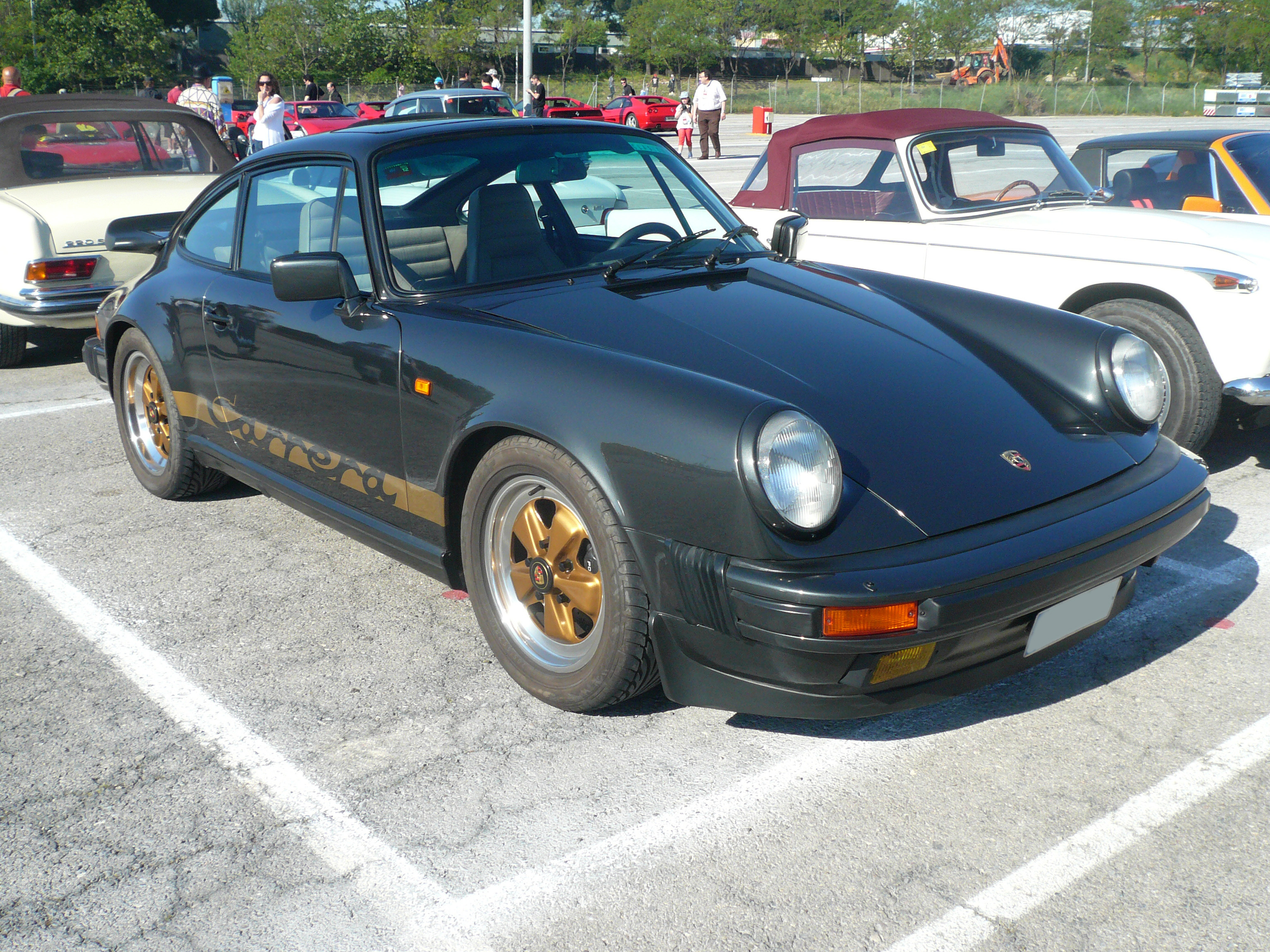 Porsche 911 Carrera